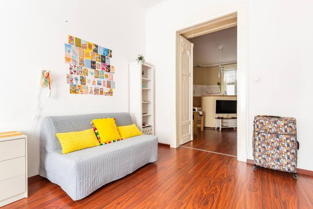 Annicku'S Stylish Budapest Apartment Ngoại thất bức ảnh